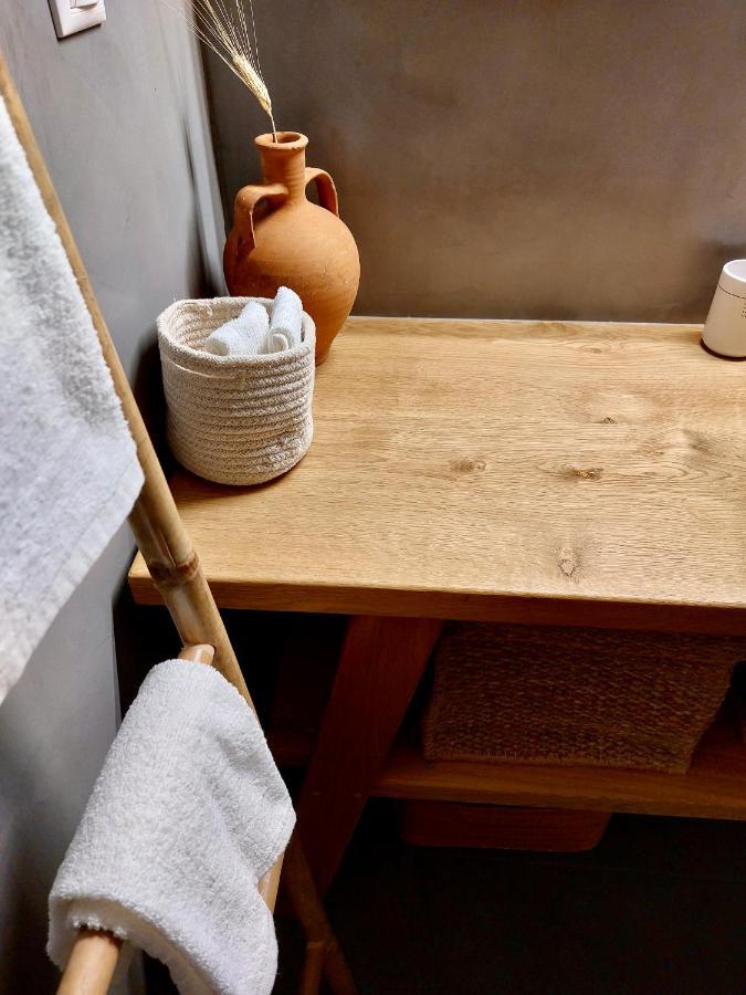 Christina-Anna Athens City Center Walking Distance To Everywhere And Acropolis, In One Of The Most Favorable Locations By National Gardens And Zoo, Hellenic Parliament In Syntagma And Stylish Exquisite Kolonaki Cozy Renovated Apartment 외부 사진