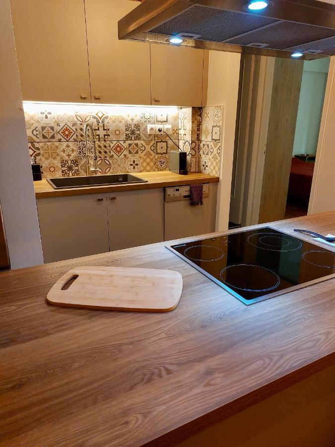 Christina-Anna Athens City Center Walking Distance To Everywhere And Acropolis, In One Of The Most Favorable Locations By National Gardens And Zoo, Hellenic Parliament In Syntagma And Stylish Exquisite Kolonaki Cozy Renovated Apartment 외부 사진