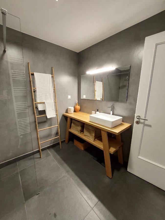 Christina-Anna Athens City Center Walking Distance To Everywhere And Acropolis, In One Of The Most Favorable Locations By National Gardens And Zoo, Hellenic Parliament In Syntagma And Stylish Exquisite Kolonaki Cozy Renovated Apartment 외부 사진